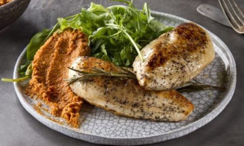 Φτιάξτε σάλτσα romesco με κοτόπουλο