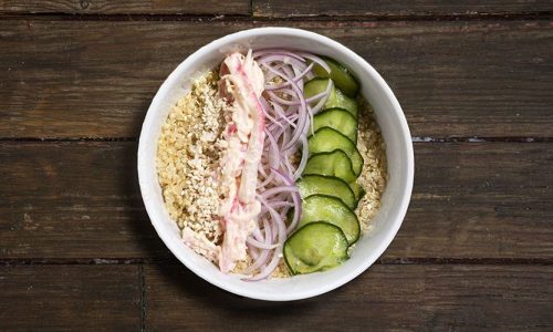 Φτιάξτε εύκολα και γρήγορα poke bowl με καβούρι