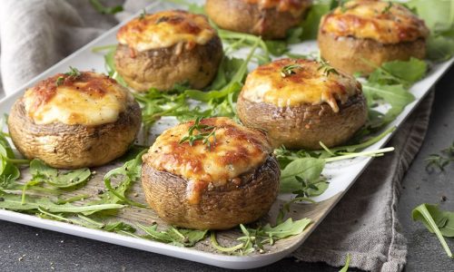 Φανταστικά μανιτάρια γεμιστά με λαχανικά και τυρί