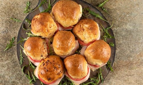 Ψωμί μαργαρίτα με 4 γεύσεις από τον Άκη Πετρετζίκη