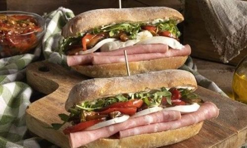 Ciabatta sandwich - Ένα χορταστικό σάντουιτς για το σχολείο