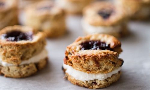 Scones με μαρμελάδα δαμάσκηνο - Πώς θα τα φτιάξετε