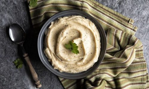 Πουρές σελινόριζας - Βελούδινος και βουτυρένιος