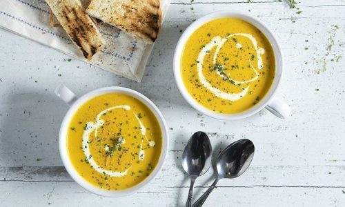Αντιοξειδωτική σούπα με καρότο, κουρκουμά και ρόφημα σόγιας