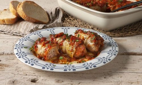 Λαχανοντολμάδες κοκκινιστοί - Χορταστικοί και πεντανόστιμοι