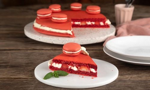 Γιορτάστε την ημέρα του Αγίου Βαλεντίνου με μια τούρτα μακαρόν