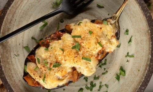 Νηστίσιμα παπουτσάκια με αφράτη μπεσαμέλ από πουρέ πατάτας