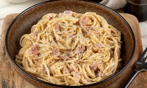 Καρμπονάρα στο τηγάνι σε 10 λεπτά