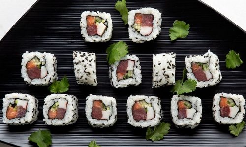 Sushi rolls με σολομό και τόνο από τον Άκη