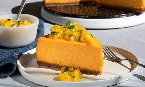 Cheesecake μάνγκο με τραγανή βάση μπισκότου