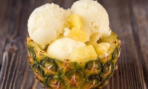 Εύκολη συνταγή για σορμπέ ανανά με ελάχιστα υλικά