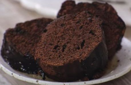 Εύκολο βραστό κέικ σοκολάτας