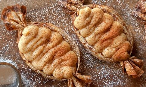 Λαχταριστές κρέπες με κρέμα μπουγάτσας