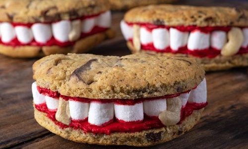 Τα σαγόνια του Δράκουλα - Soft cookies γεμιστά με κρέμα και marshmallows