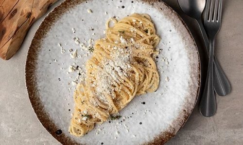 Ζυμαρικά με καμένο βούτυρο και μυζήθρα