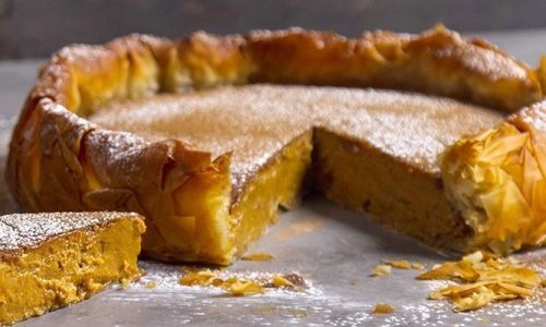 Εύκολη συνταγή για γλυκιά πίτα κολοκύθας με έτοιμα φύλλα κρούστας