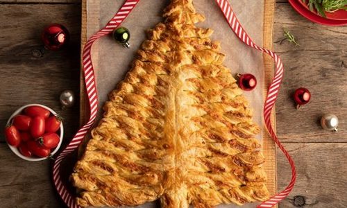 Τραγανή τυρόπιτα χριστουγεννιάτικο δέντρο