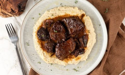 Μοσχαράκι με δαμάσκηνα στη χύτρα ταχύτητας