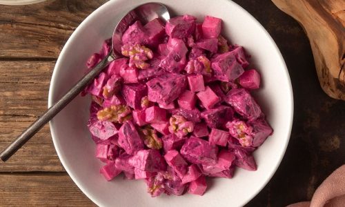 Παντζαροσαλάτα για το γιορτινό τραπέζι με λίγα υλικά