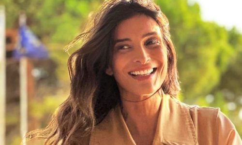 Αντιγόνη Κουλουκάκου: Ποζάρει με φουσκωμένη κοιλίτσα μέσα στο ασανσέρ