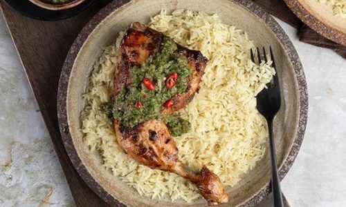 Eύκολη συνταγή για ινδικό κοτόπουλο με πικάντικη σάλτσα