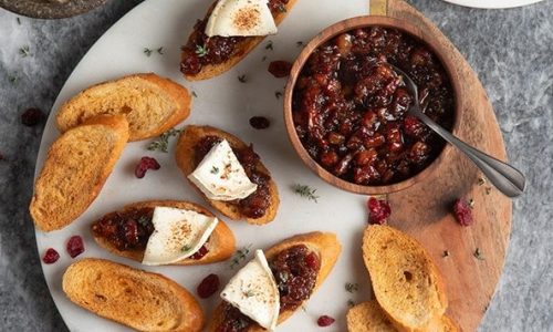 Crostini με μαρμελάδα μπέικον και cranberries