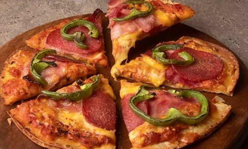 Εύκολη πίτσα με αραβική πίτα