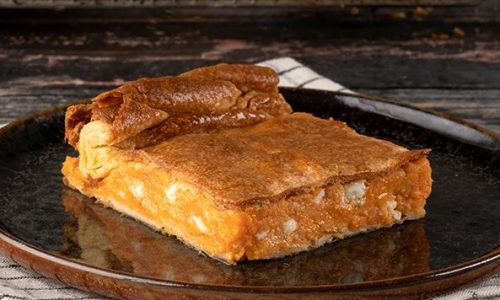 Τραγανή πίτα με γλυκοπατάτα και φέτα