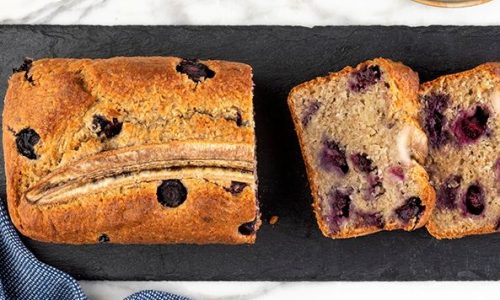 Κέικ μπανάνας με μύρτιλα στο air fryer