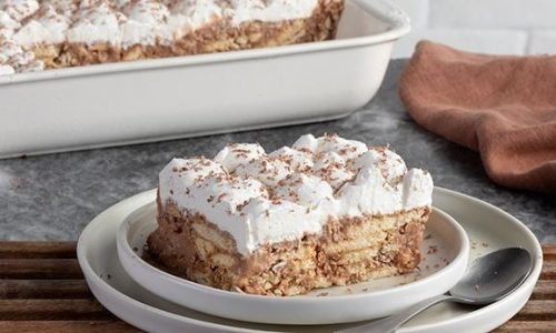 Γλυκό ψυγείου με μπισκότα τύπου πτι μπερ