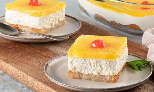 Εύκολο και δροσερό γλυκό ψυγείου με ανανά