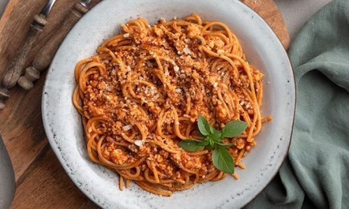 Μακαρόνια με κιμά κοτόπουλου σε 1 σκεύος