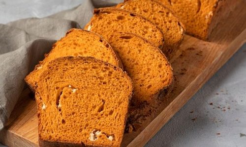 Αλμυρό ψωμί ντομάτας με φέτα