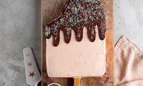 Τούρτα σε σχήμα παγωτό ξυλάκι με μαρμελαδένια βουτυρόκρεμα