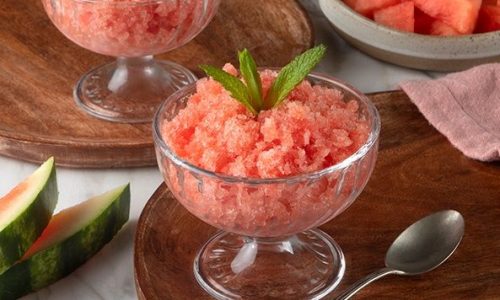 Eύκολο σορμπέ καρπούζι με 3 υλικά