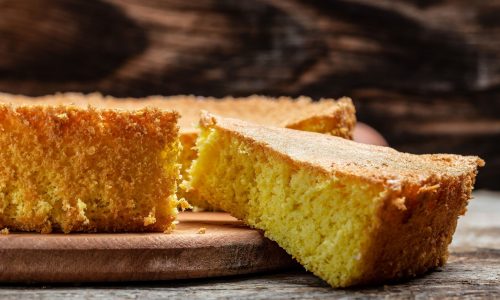 Εύκολο κέικ με γιαούρτι χωρίς γλουτένη