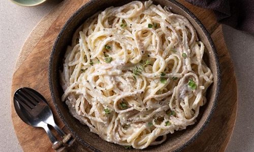 Ζυμαρικά alfredo με γαλοπούλα - Μέσα σε 10 λεπτά είναι έτοιμα