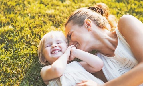 «Επενδύοντας» σε αυτά τα 5 πράγματα, η μητρότητα θα γίνει παιχνιδάκι