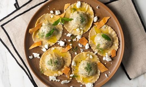 Ραβιόλι σπανακόπιτα με μυρωδικά και φέτα