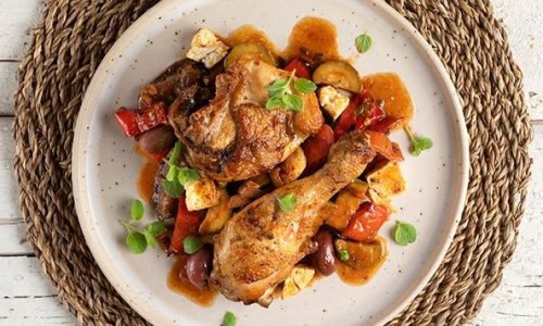 Μεσογειακό κοτόπουλο στη λαδόκολλα - Μια συνταγή για όλη την οικογένεια