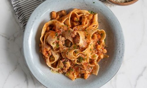 Παπαρδέλες με ραγού από θράψαλα - Μια συνταγή διαφορετική και πολύ γευστική