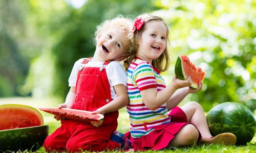 10 καλοκαιρινά σνακ για παιδιά που θα τα κρατήσουν ενυδατωμένα και γεμάτα ενέργεια