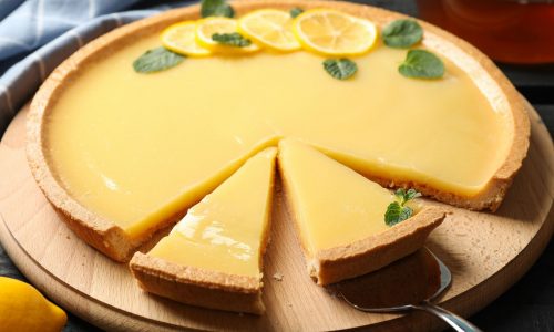 Τάρτα λεμόνι: Το απόλυτο ανοιξιάτικο γλυκό, σύμφωνα με τη βραβευμένη Francine Maroukian