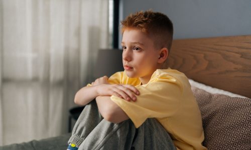 Η ψυχολόγος εξηγεί τι είναι eggshell parenting και πώς επηρεάζει τα παιδιά στα πρώτα τους χρόνια