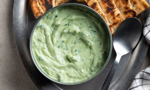 Τζατζίκι έχετε φτιάξει σίγουρα! Τζατζίκι αβοκάντο όμως;