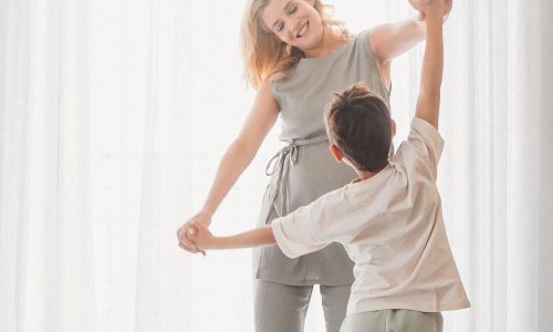 Τζένη Θεωνά: Με αυτές τις φωτογραφίες επιβεβαίωσε την δεύτερη εγκυμοσύνη της