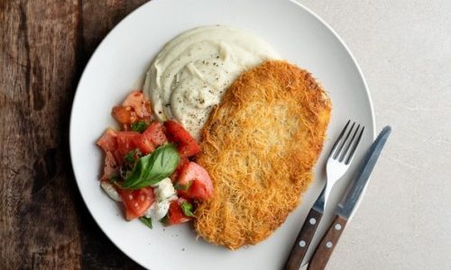 Χοιρινό σνίτσελ πανέ με κανταΐφι - Η κρούστα θα σας ενθουσιάσει