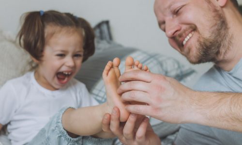 Πώς γίνεται η δοκιμασία Galeazzi (Galeazzi test) στα παιδιά