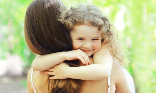 Μερικές φορές κι η μαμά έχει ανάγκη μια αγκαλιά