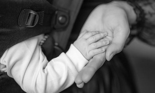 Όταν έγινα μαμά, ανακάλυψα πόσα δεν ήξερα (κι ας πίστευα το αντίθετο)